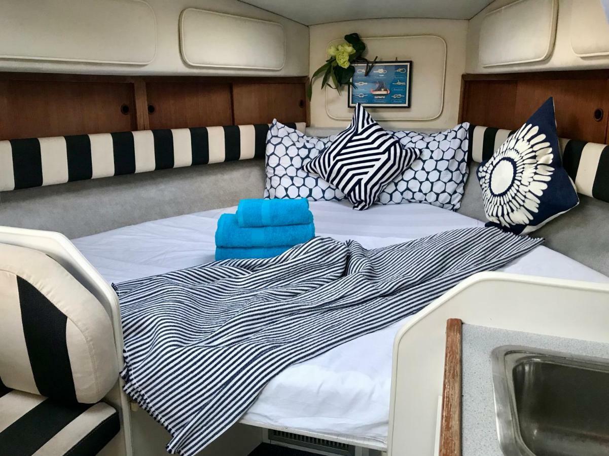 Yacht Experience Barcelona Hotel Sant Adria de Besos Luaran gambar